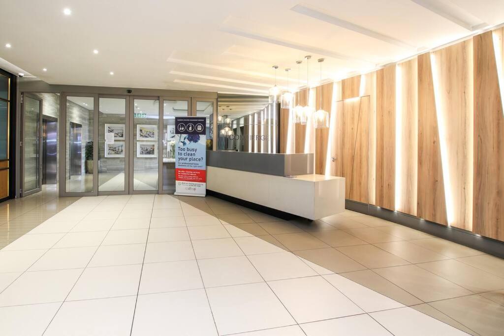 Sandton Smart Fourteen Appartement *