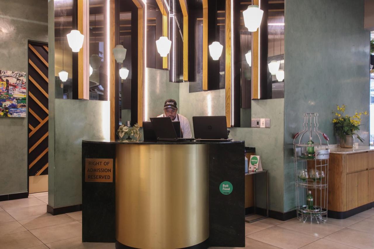 Sandton Smart Fourteen * Johannesburg